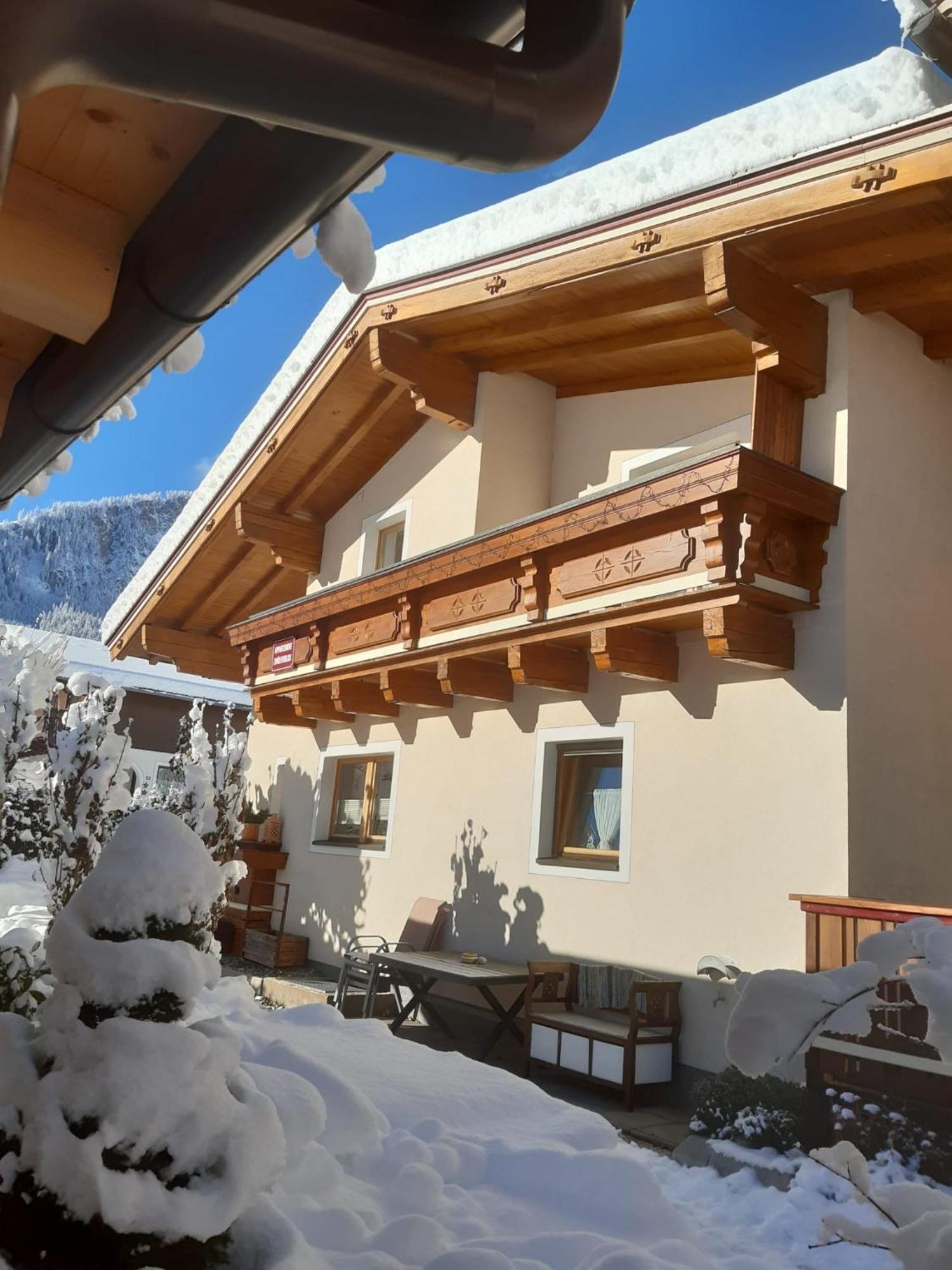 Apartment Zwoelferblick Vorderkrimml Luaran gambar